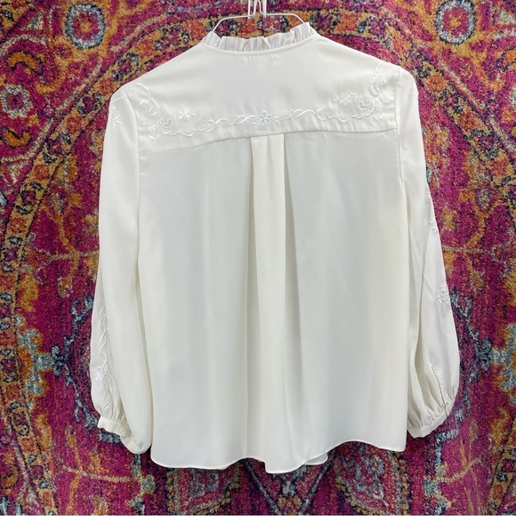 JOIE Teda Floral Embroidered Hidden Button Down Blouse Off White/White Top - Picture 6 of 8